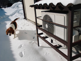 Comparing R290 and R32 Heat Pumps for European Homes